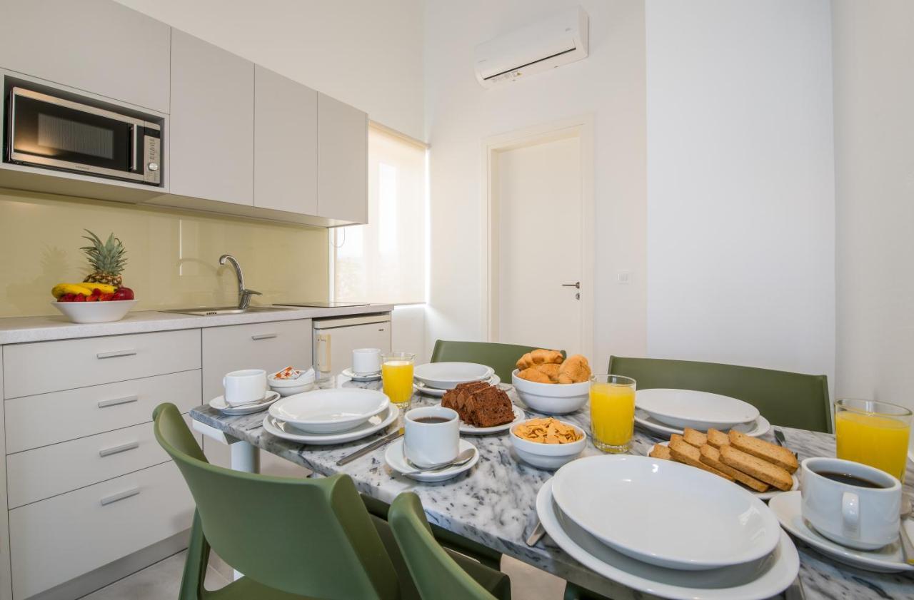 كاتو ذاراتسو Lotus Hotel Apartments المظهر الخارجي الصورة