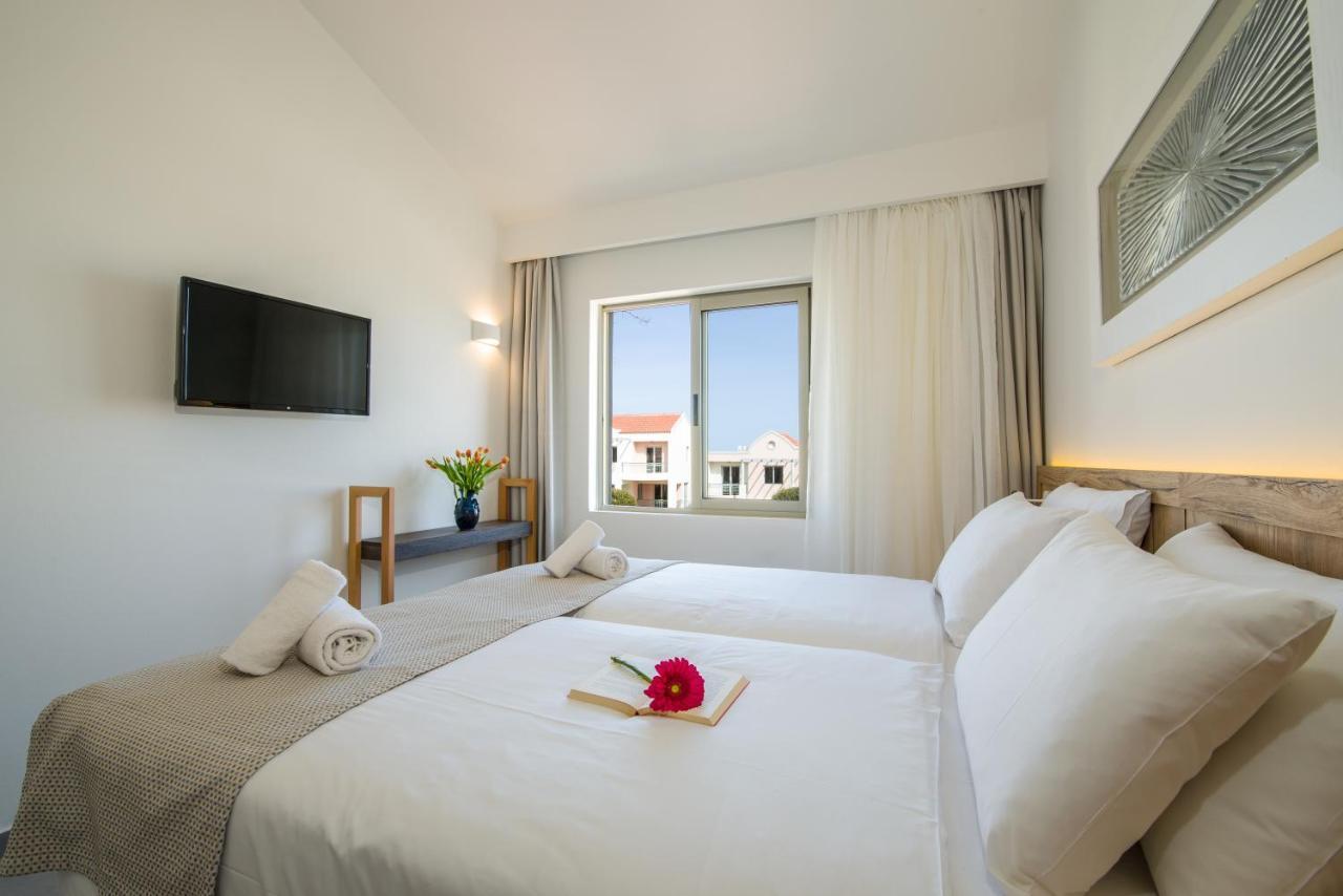 كاتو ذاراتسو Lotus Hotel Apartments المظهر الخارجي الصورة
